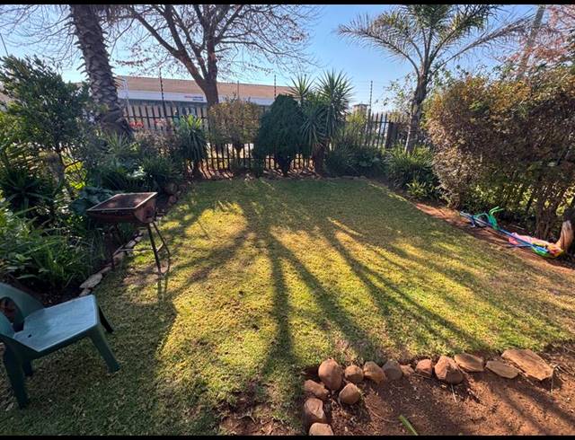 2 BEDROOM TOWNHOUSE FOR SALE IN KANONKOP